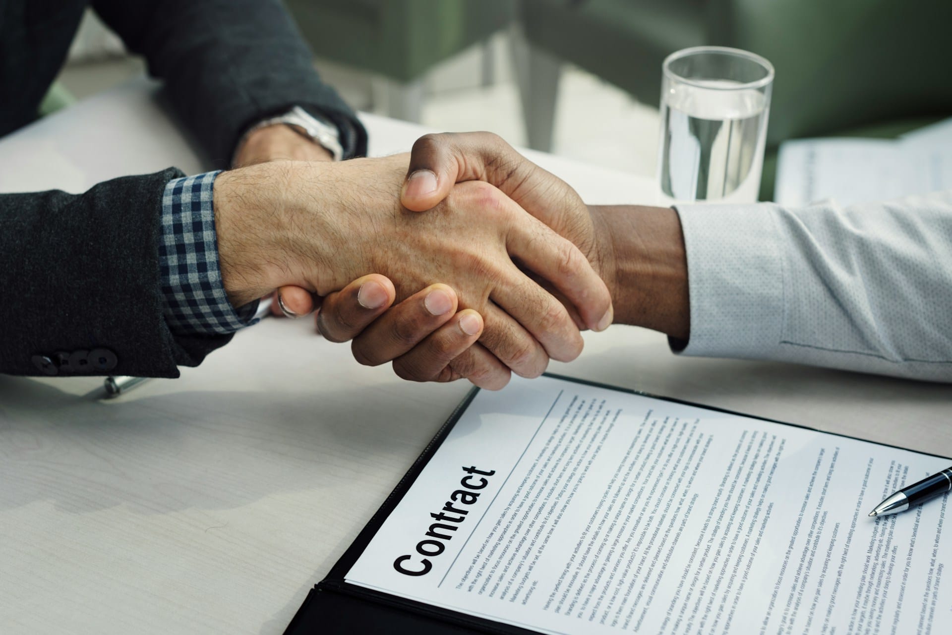 How to Time Government Contract Services Around Renewals